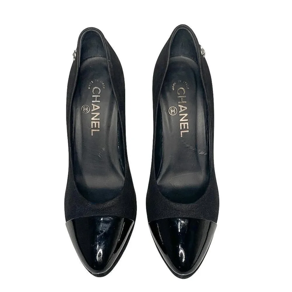 Chanel Interlocking CC Logo Black Fabric Pumps EU 38 US 7-7.5 Cap Toe High Heels